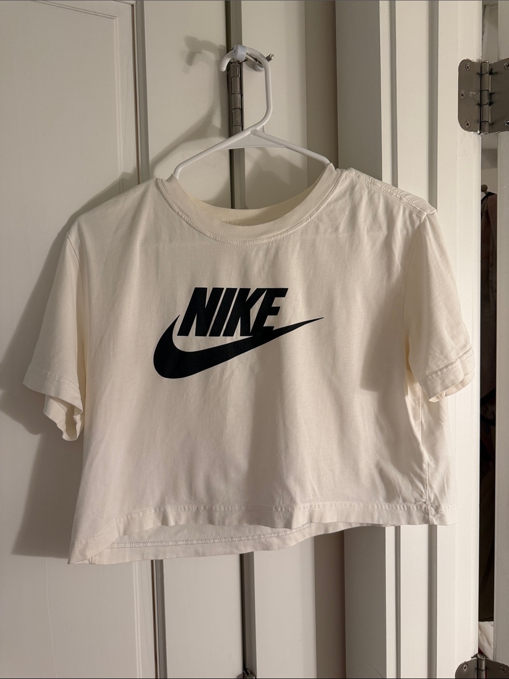 Crop Tee - Picture 5 of 6